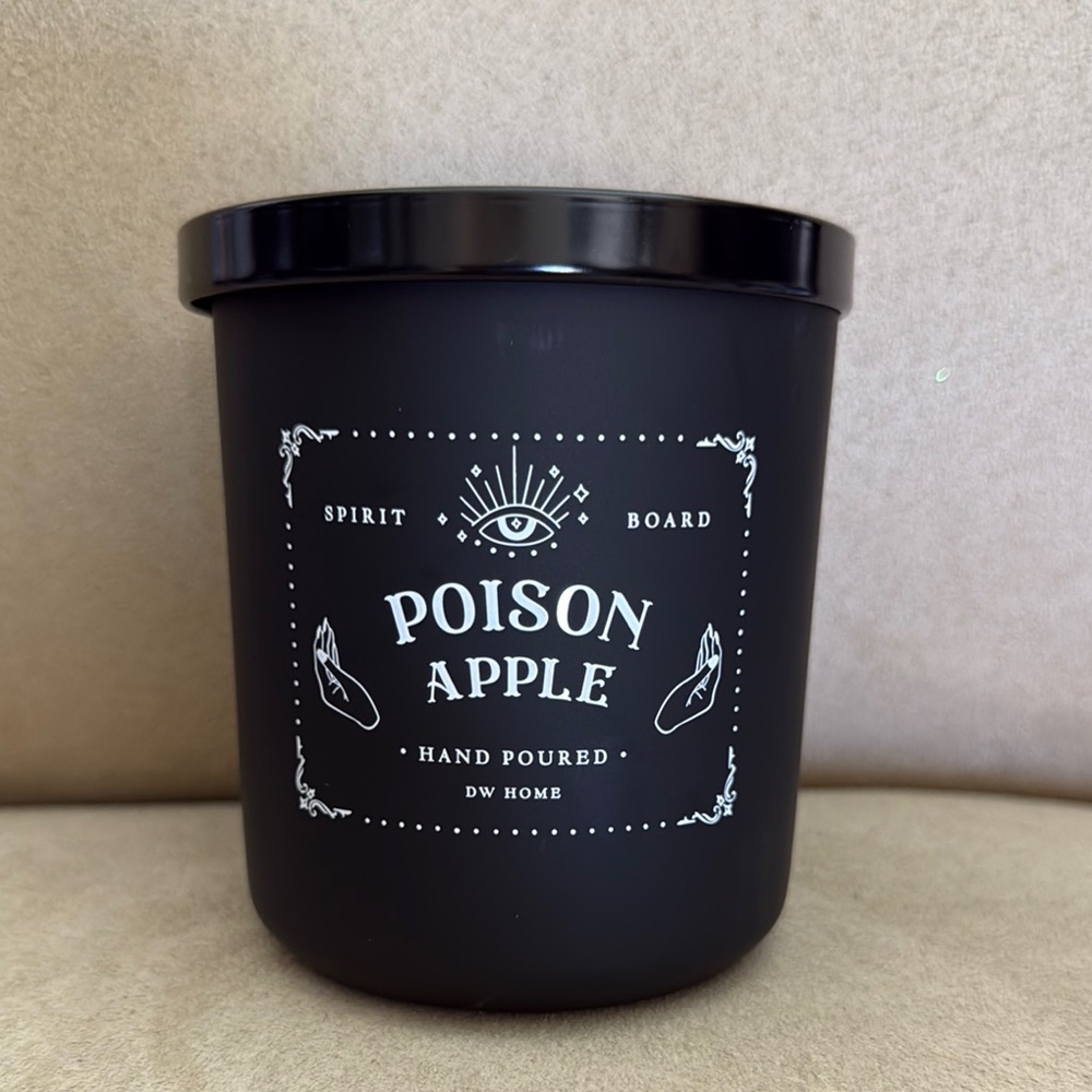 DW Home Poison Apple Black Candle